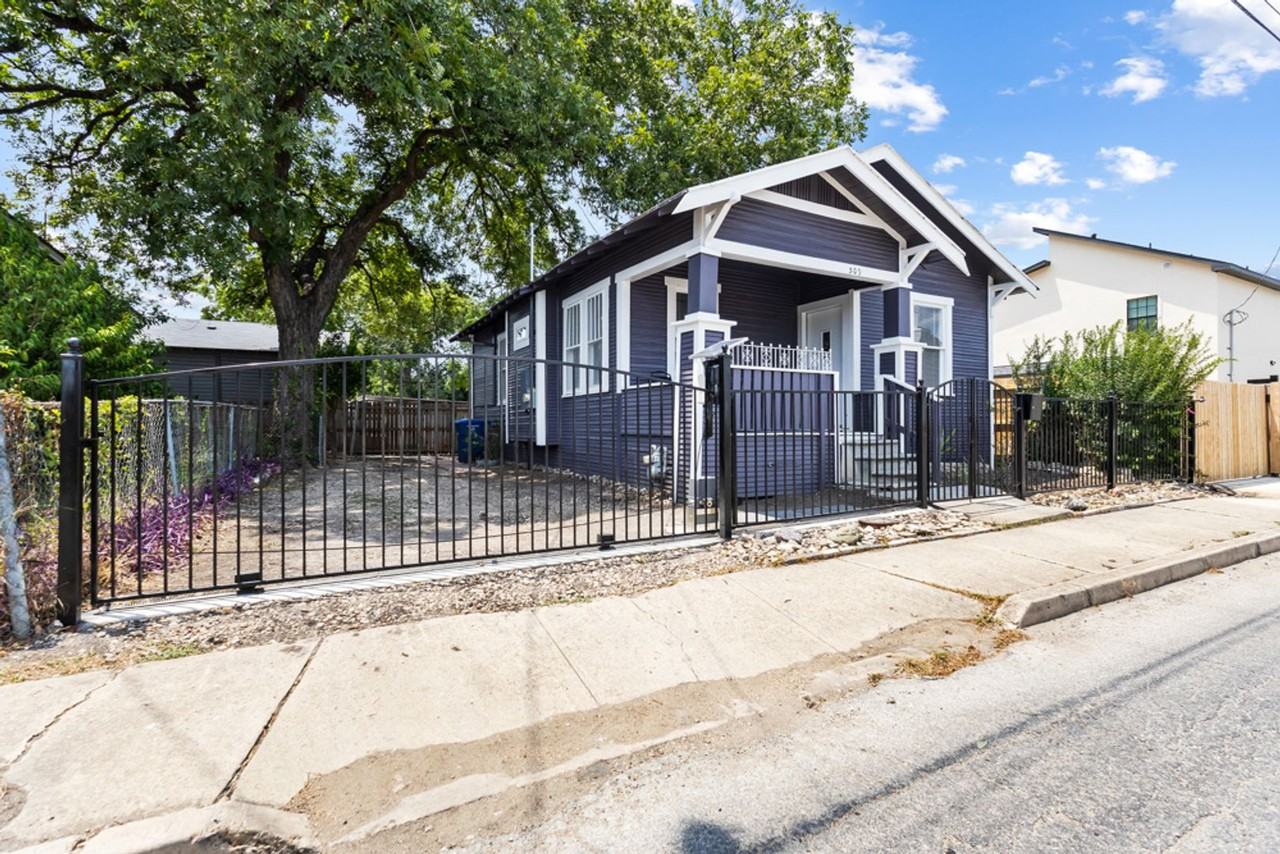 309 S Hackberry St - Photo 2 of 25