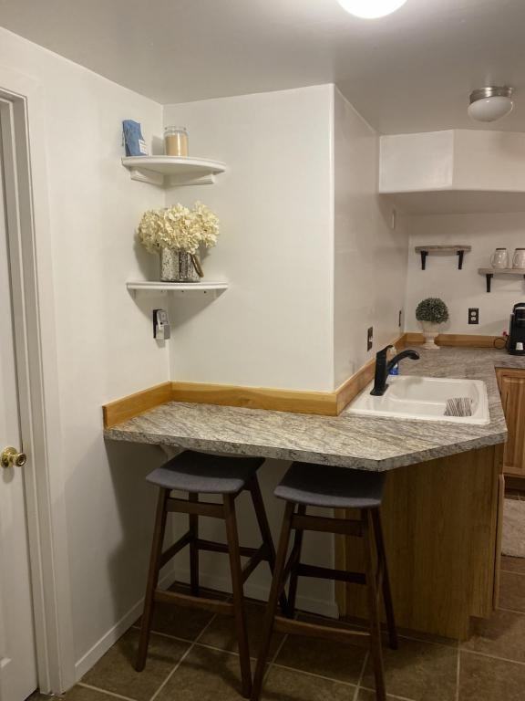 817 South 11th Street - Photo 5 of 6