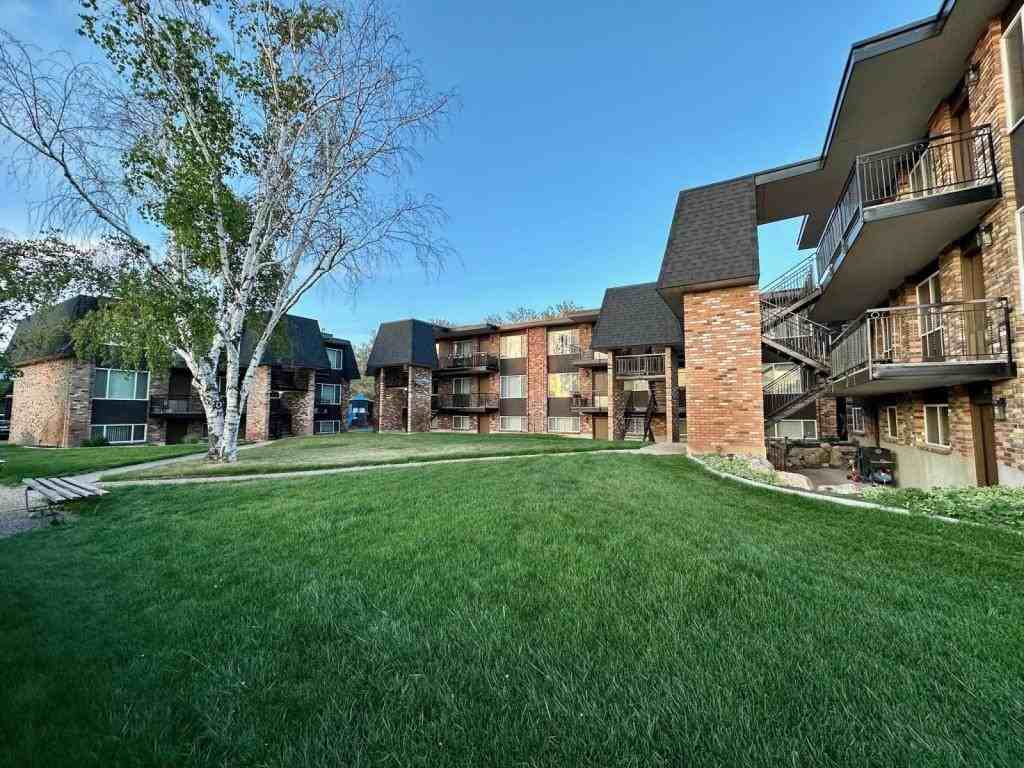 4050 Madison Avenue - Photo 3 of 21