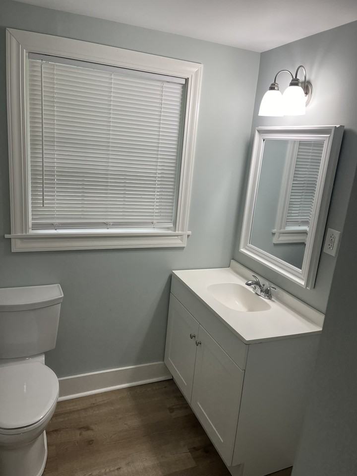 101 Madison St #101 - Photo 3 of 14