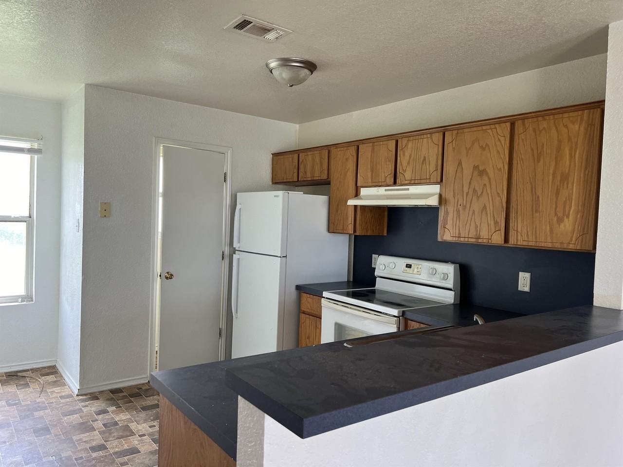 1200 Industrial Blvd #B - Photo 5 of 9