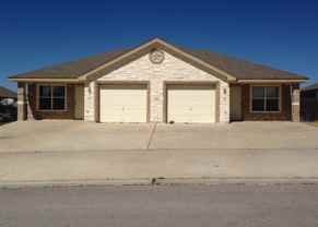 1412 Powder River Dr #B - Photo 1 of 1