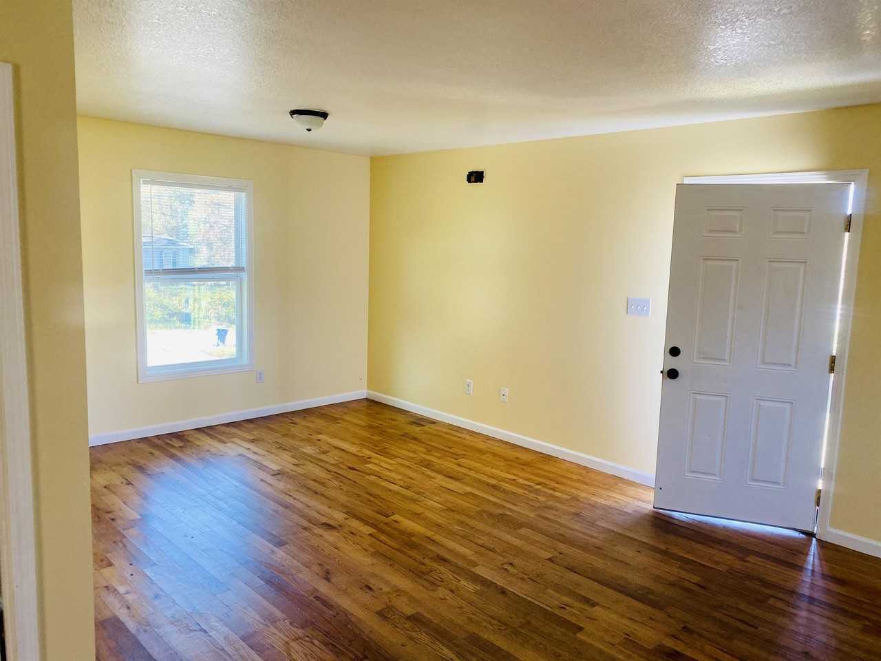 3 Brad St - Photo 2 of 6