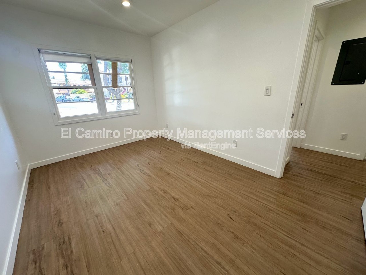 425 E Wellington Ave #425 - Photo 7 of 16