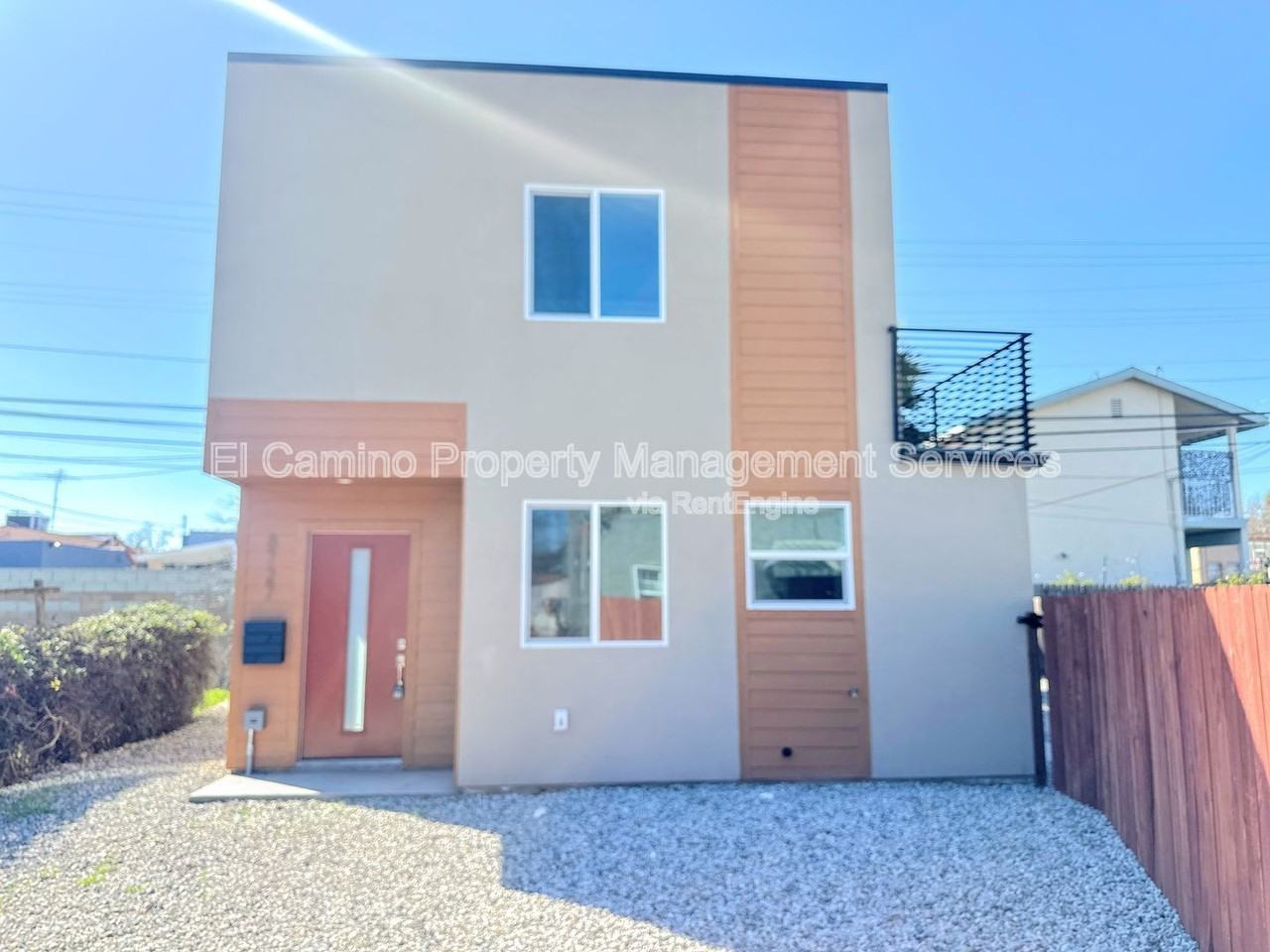 8727 Dalton Ave - Photo 5 of 28