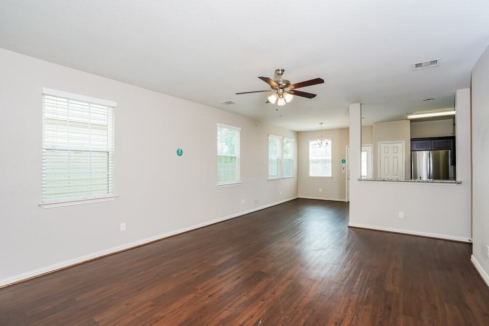2726 Mesquite Ridge Dr - Photo 5 of 17