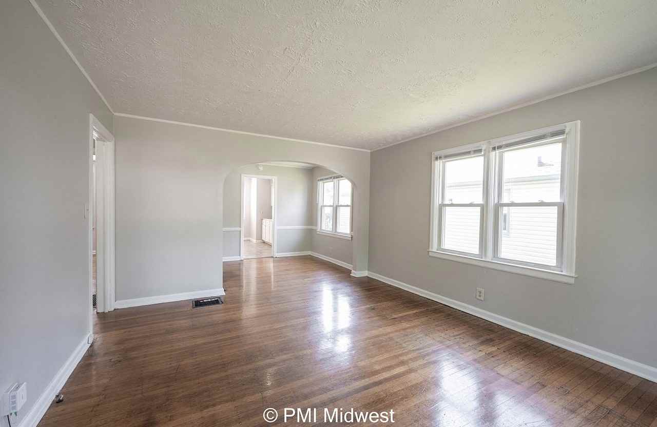 4627 Norwaldo Ave - Photo 7 of 29