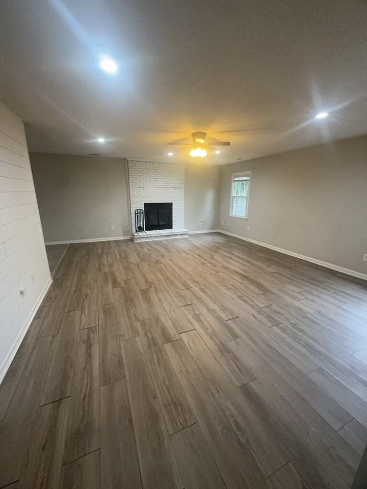 710 Stonewall Ave - Photo 2 of 12