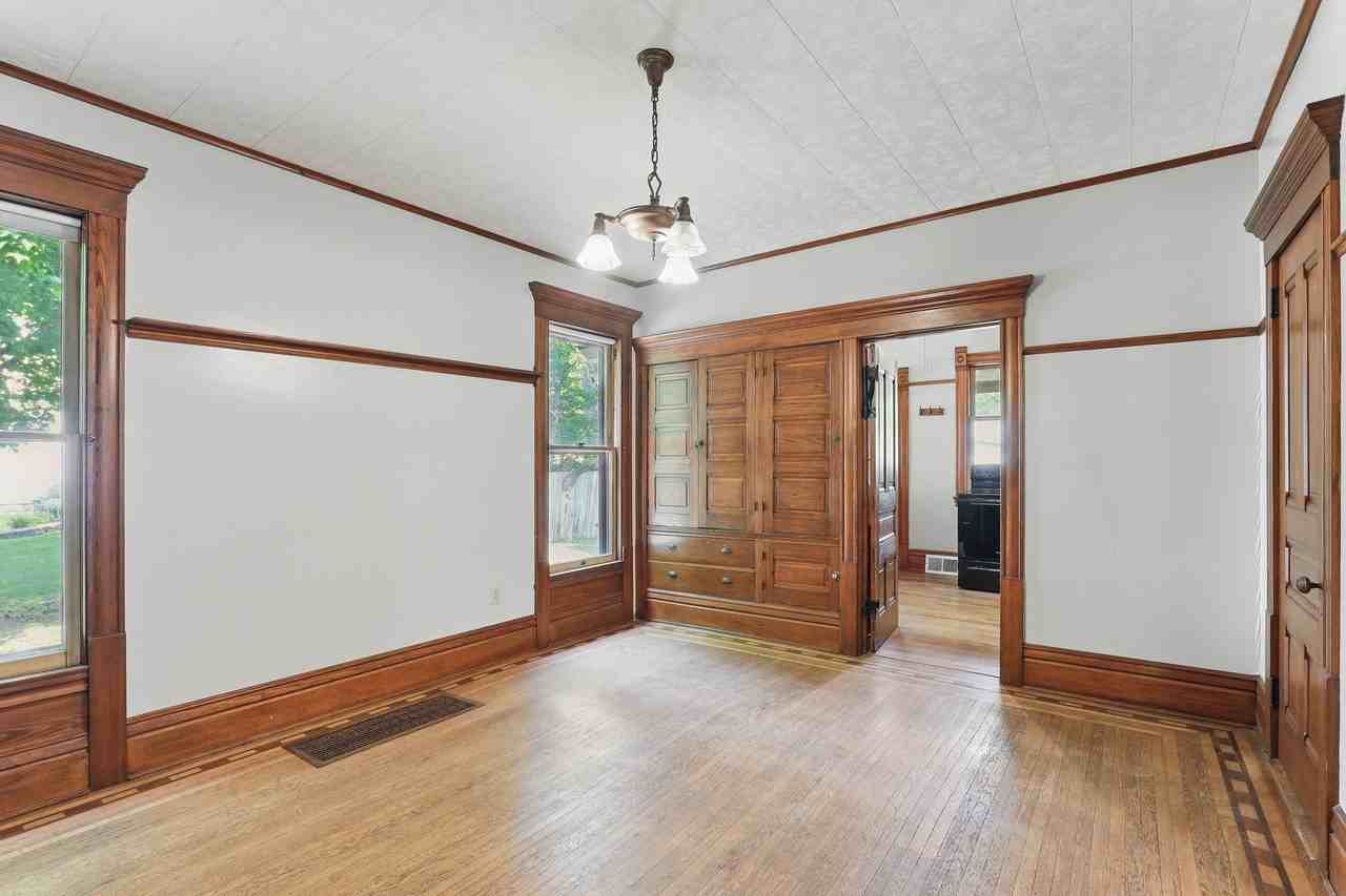 116 N 4th St #1 - Photo 6 of 39