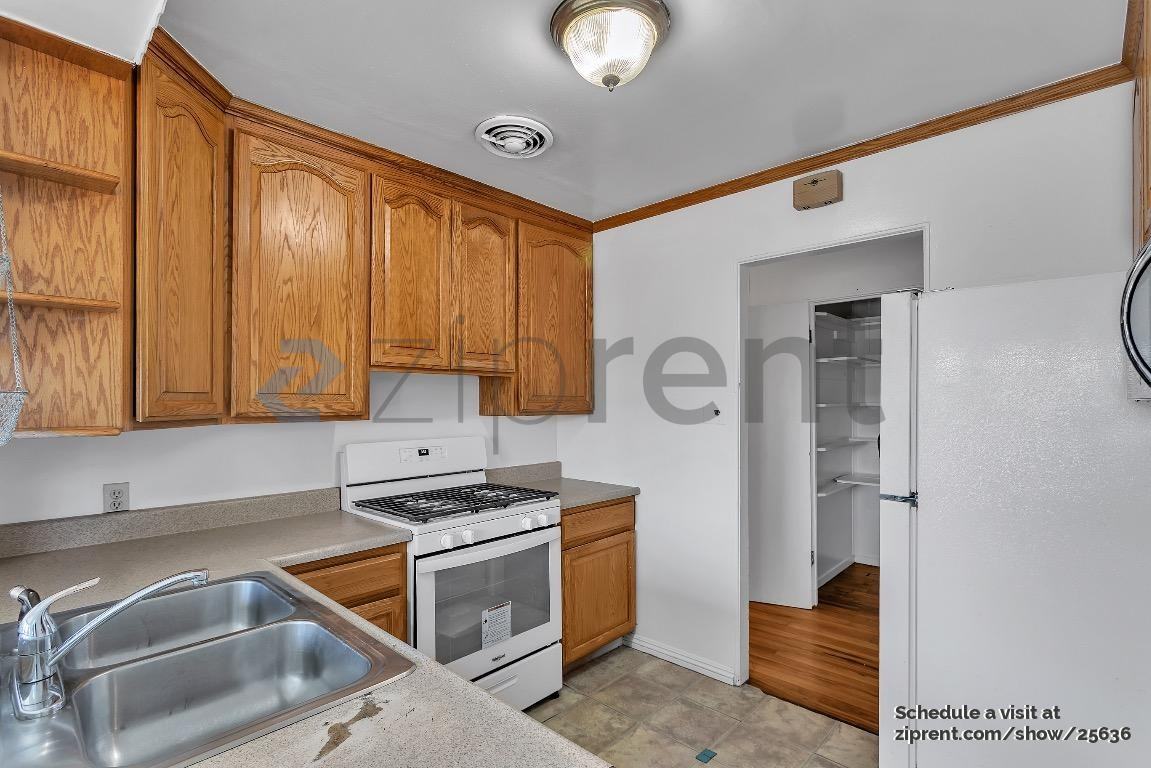 2436 Andrade Ave - Photo 4 of 18