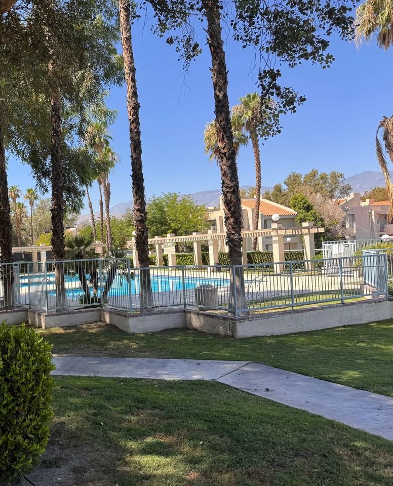 69155 Dinah Shore Dr #6 - Photo 3 of 9