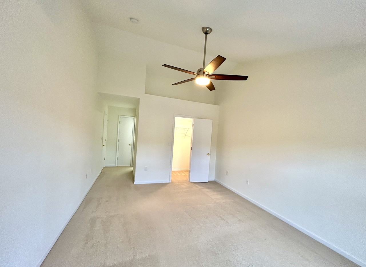 1107 Settlement Dr #1 - Photo 5 of 7