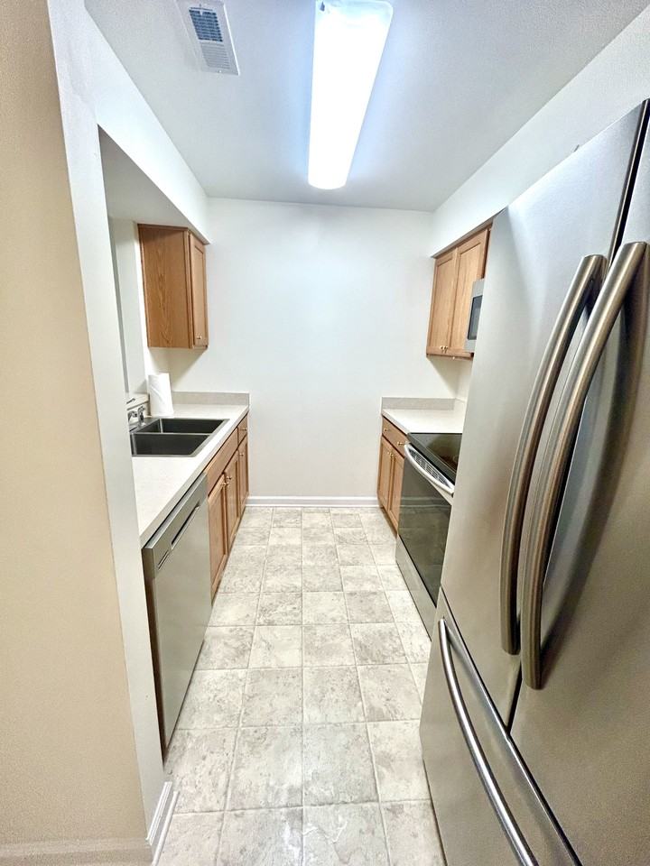 1107 Settlement Dr #1 - Photo 3 of 7