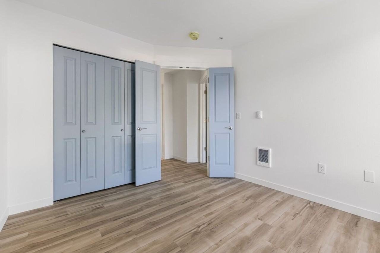 5799-5829 Trail Ave NE - Photo 6 of 16