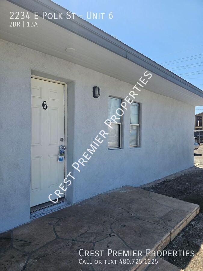 2234 E Polk St #6 - Photo 3 of 14