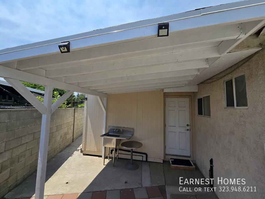 9537 Rincon Ave - Photo 3 of 10