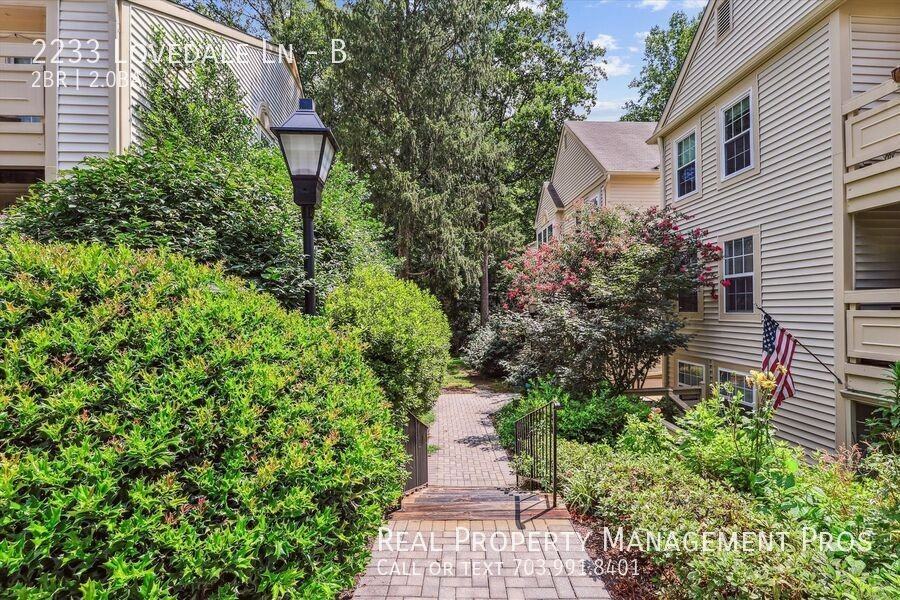 2233 Lovedale Ln #B - Photo 2 of 50