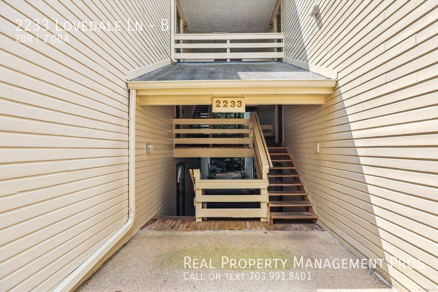 2233 Lovedale Ln #B - Photo 3 of 50