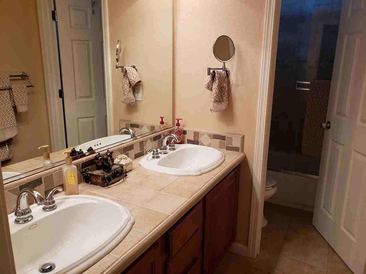 1748 Kodiak Cir #1 - Photo 4 of 13