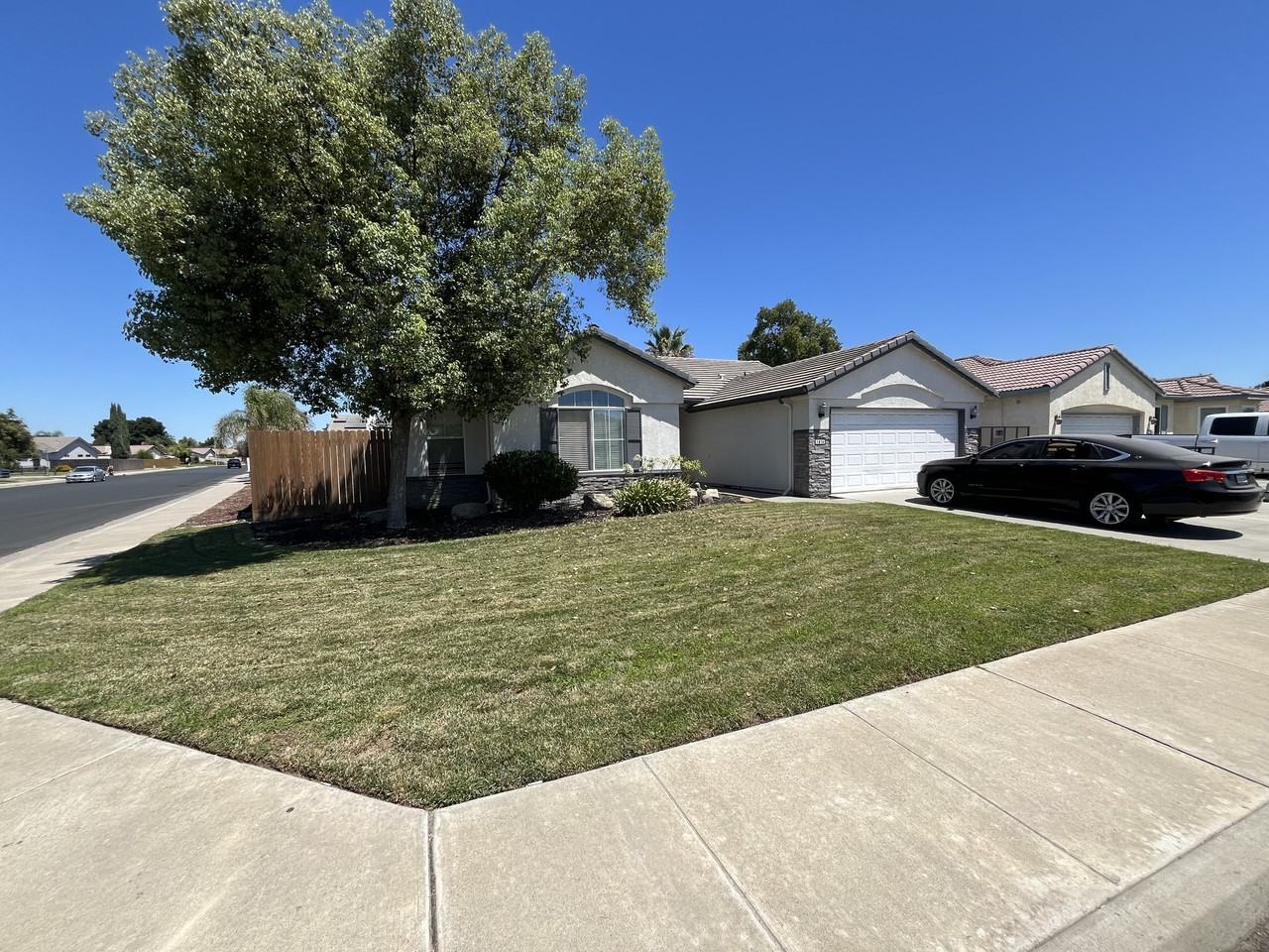 1074 W Orange St #NA - Photo 3 of 17