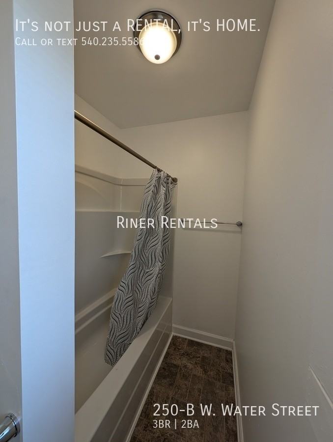 250 West Water Street - Photo 3 of 12