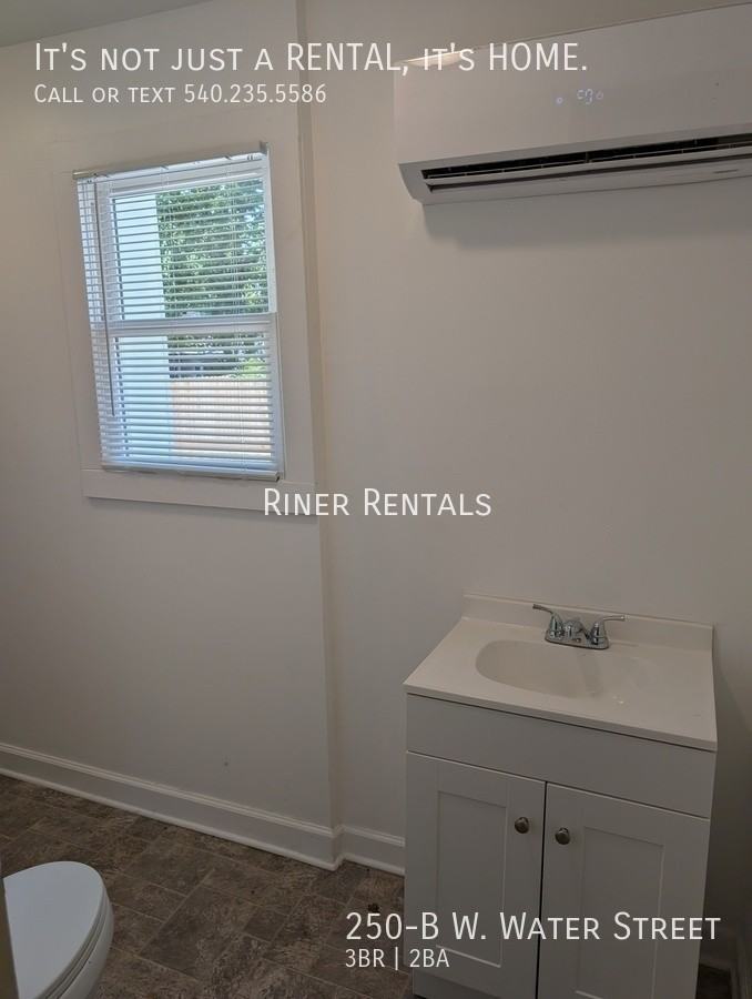 250 West Water Street - Photo 4 of 12