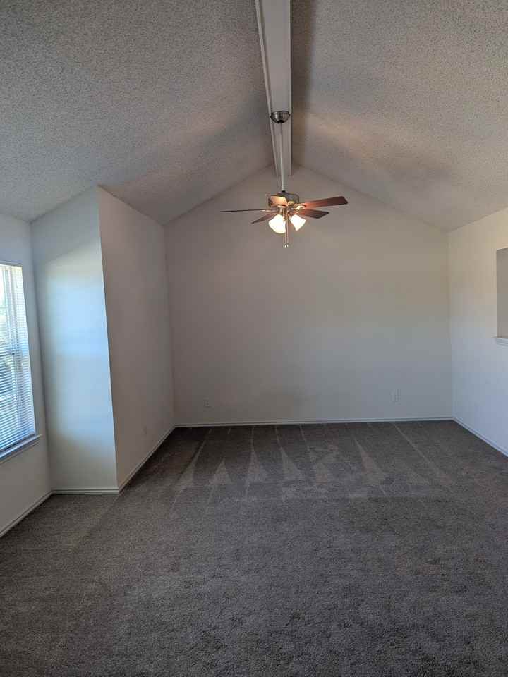 625 Manco Rd #102 - Photo 4 of 13