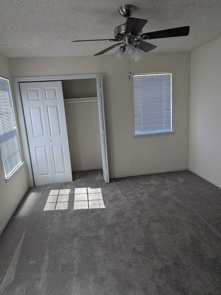 625 Manco Rd #102 - Photo 5 of 13