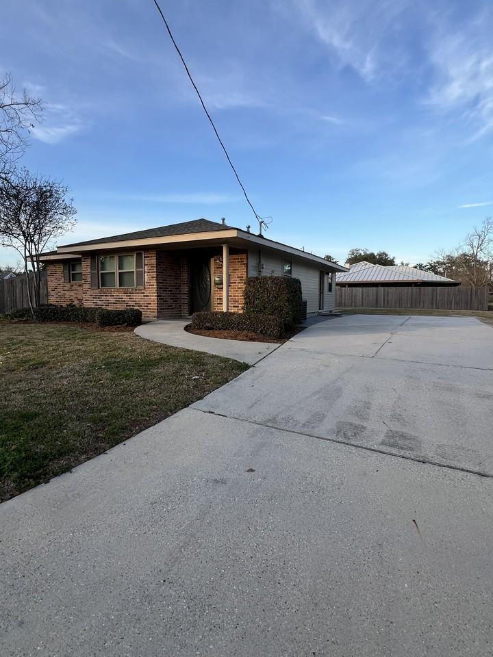 202 Avenue A #NA - Photo 2 of 12