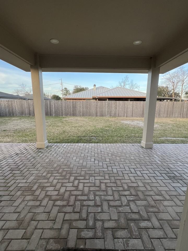 202 Avenue A #NA - Photo 4 of 12