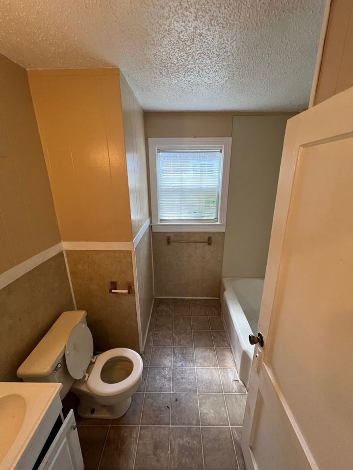 322 W 69th St - Photo 6 of 14