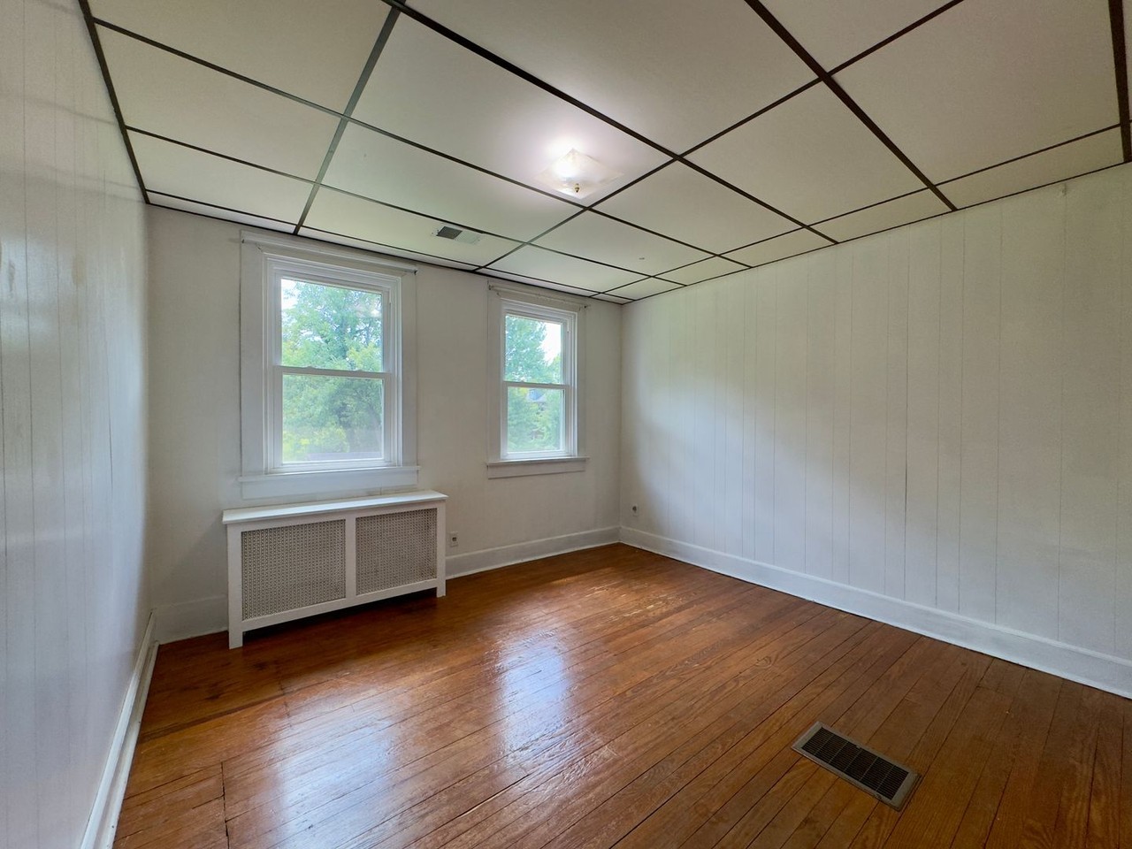 3105 White Ave - Photo 2 of 23