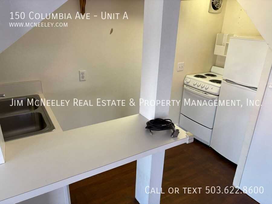 150 Columbia Ave #A - Photo 6 of 13