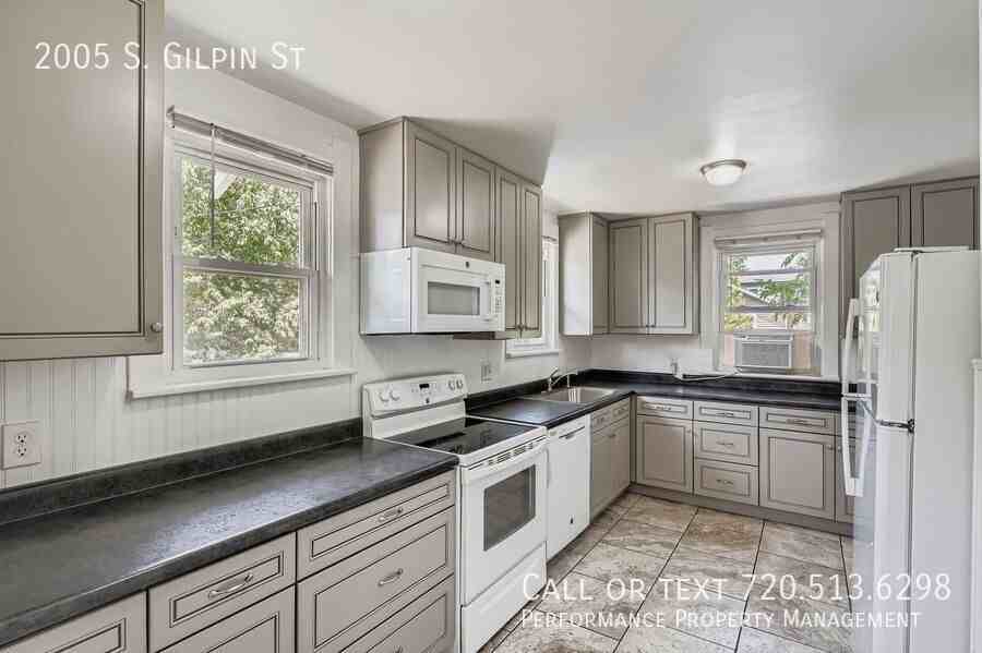 2005 S Gilpin St - Photo 7 of 27