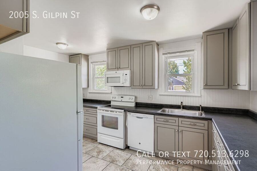 2005 S Gilpin St - Photo 6 of 27