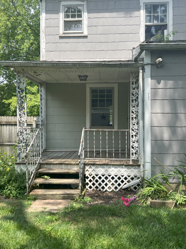 219 W Circle Ave - Photo 2 of 16