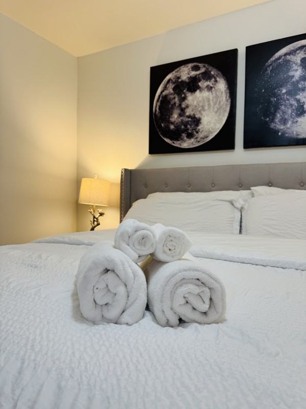 213 Palm Dr - Photo 2 of 28