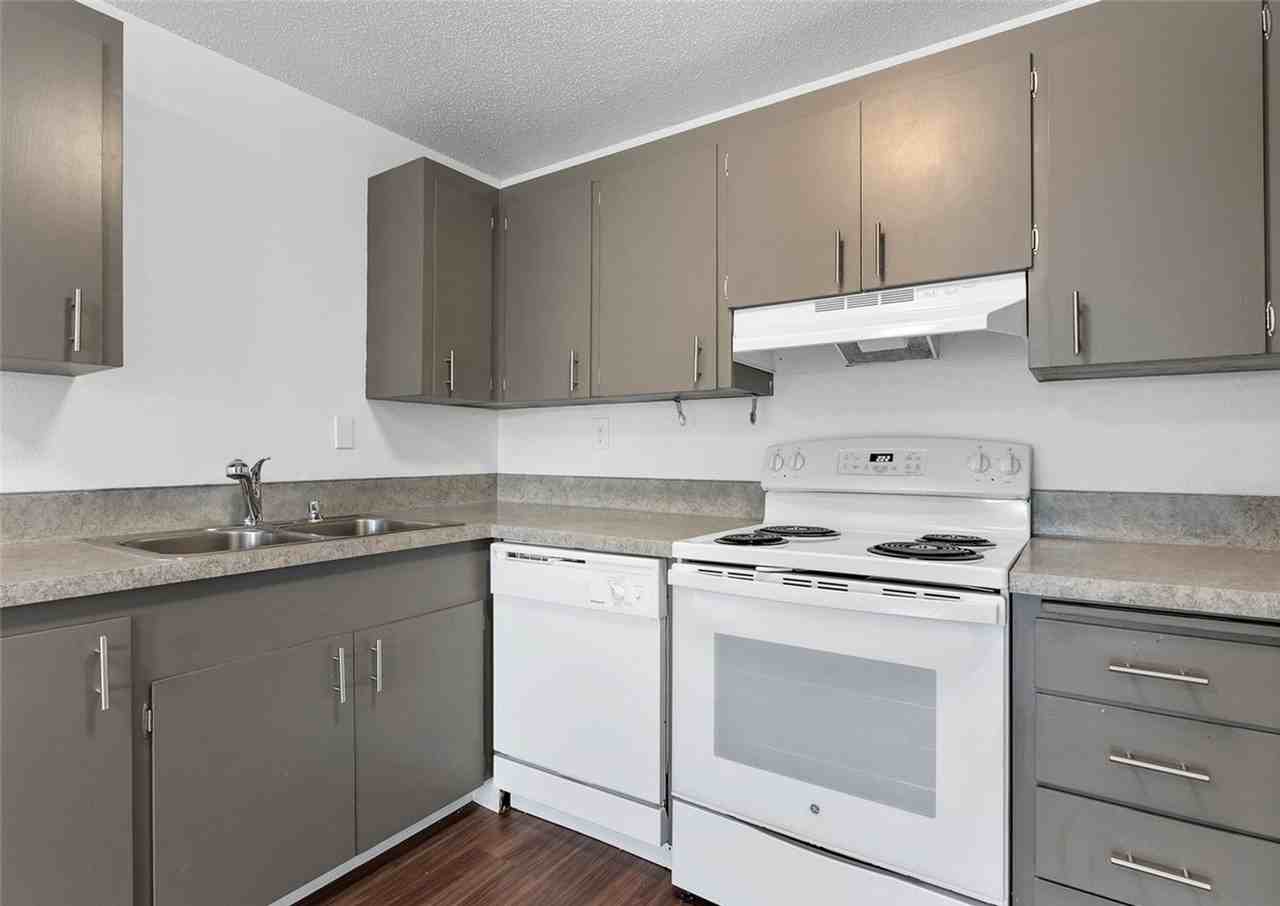 Stateside Flats - Photo 3 of 21