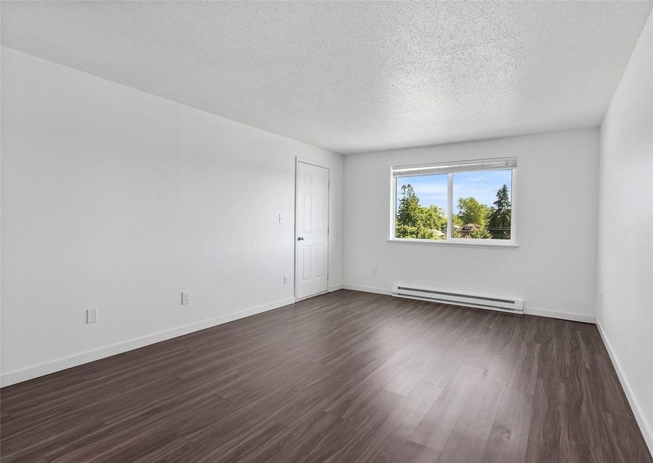 Stateside Flats - Photo 4 of 21