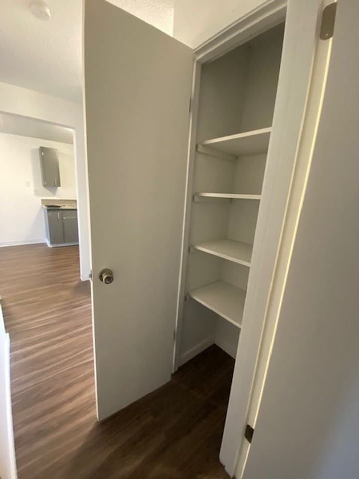Stateside Flats - Photo 5 of 21