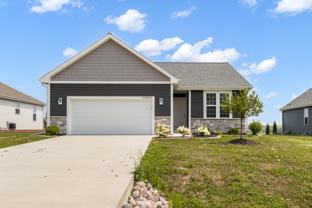 W218N16014 Tiger Lily Dr - Photo 1 of 1