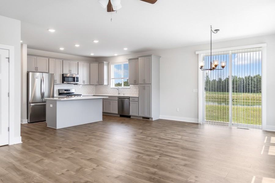 W218N16014 Tiger Lily Dr - Photo 2 of 27