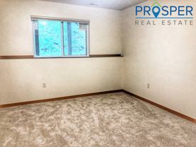 WE2865 - Photo 1 of 1