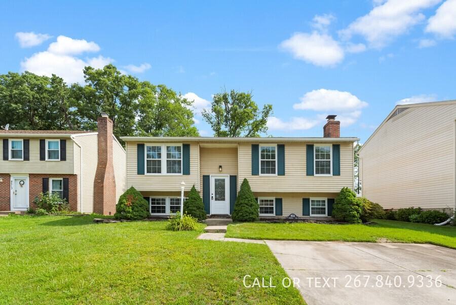 8511 Woodfall Rd - Photo 2 of 28