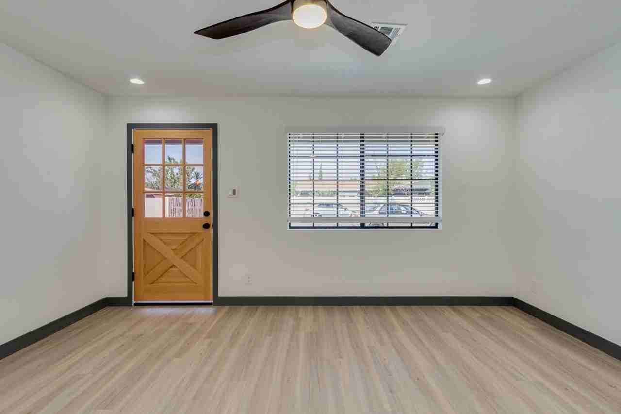 3107 N 69th Pl #2 - Photo 7 of 17
