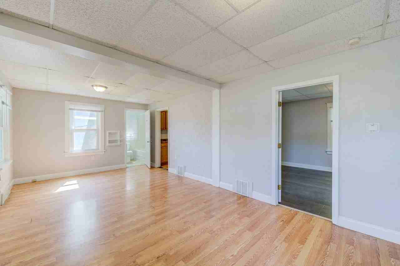 9414 Liberty Ave - Photo 2 of 12