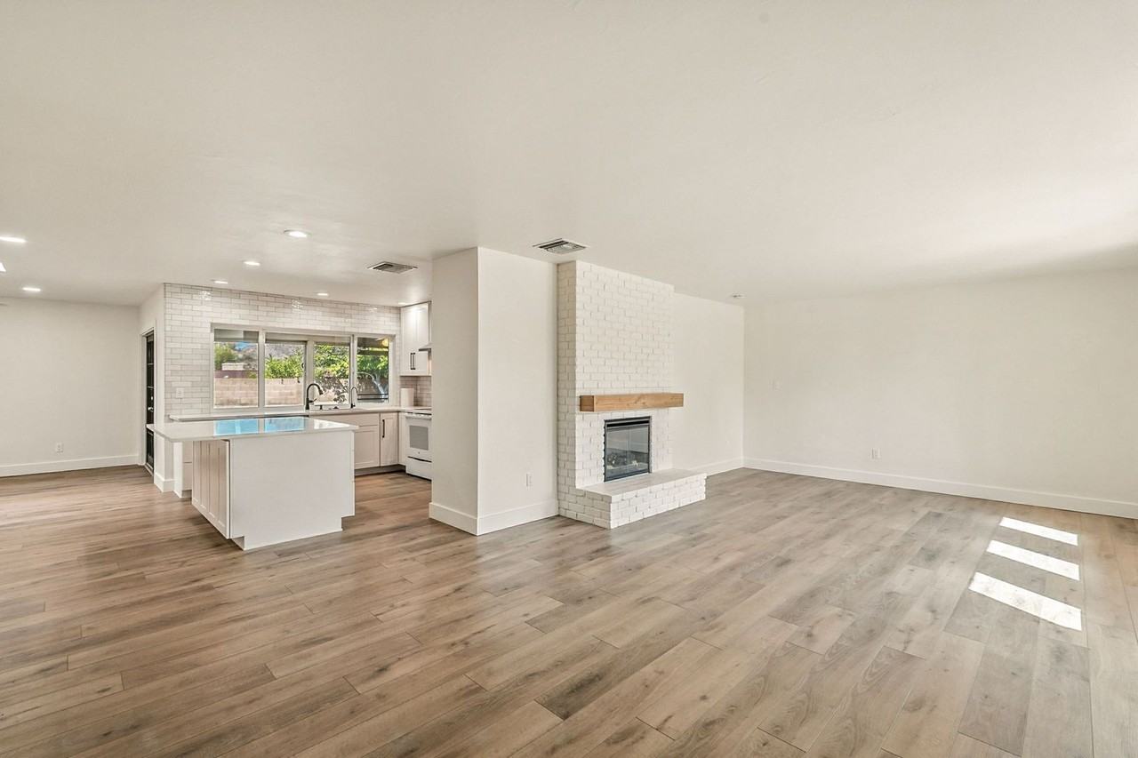9020 N 29th St - Photo 5 of 50