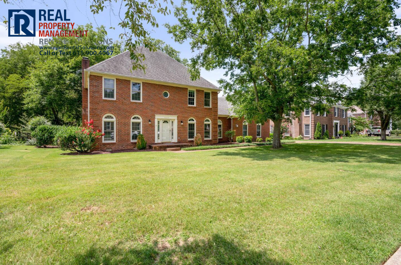 2615 Charter Court - Photo 2 of 31