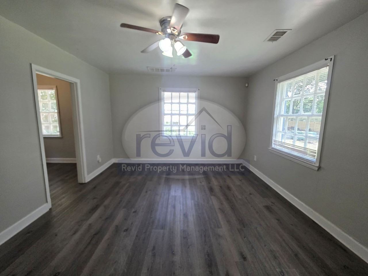 907 Mount Vernon Rd - Photo 3 of 28