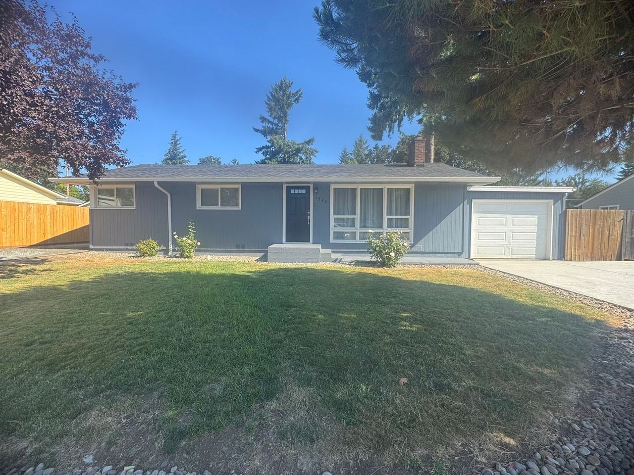 1548 Bryant Ave - Photo 2 of 29